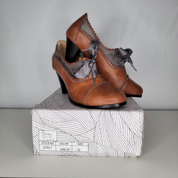 Chase & Chloe Heeled Oxford Shoes Size 10 Gray, Brown - Picture 3 of 8